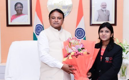 Odisha CM extends best wishes to Bibharani Patra for Mount Elbrus ascent