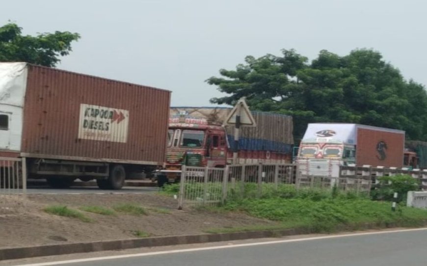 West Bengal's potato supply halt triggers protest and roadblock in Odisha