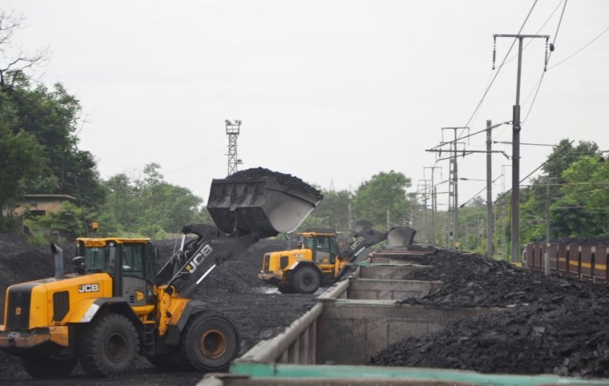 East Coast Railway sets record with fastest-ever freight loading