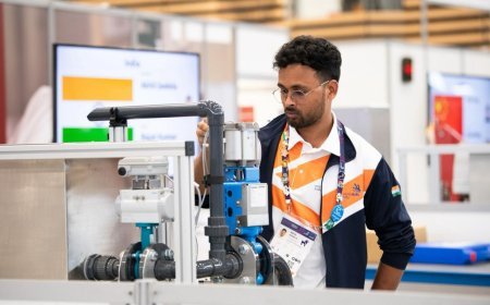 CM Majhi honors Odisha's medalists from WorldSkills Lyon 2024