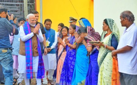 PM Modi visits Bhubaneswar slum, interacts with Pradhan Mantri Awas Yojana beneficiaries