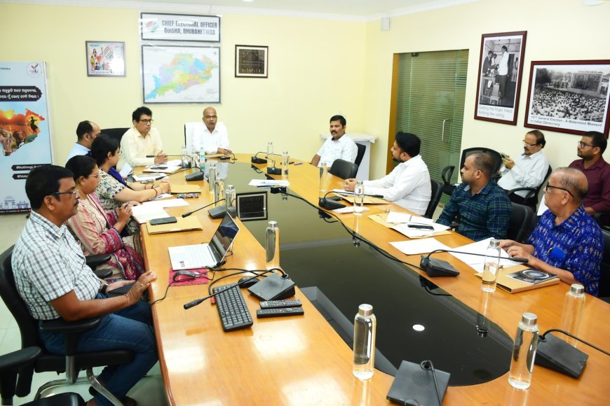 Odisha officials meet to ensure error-free voter list for 2025