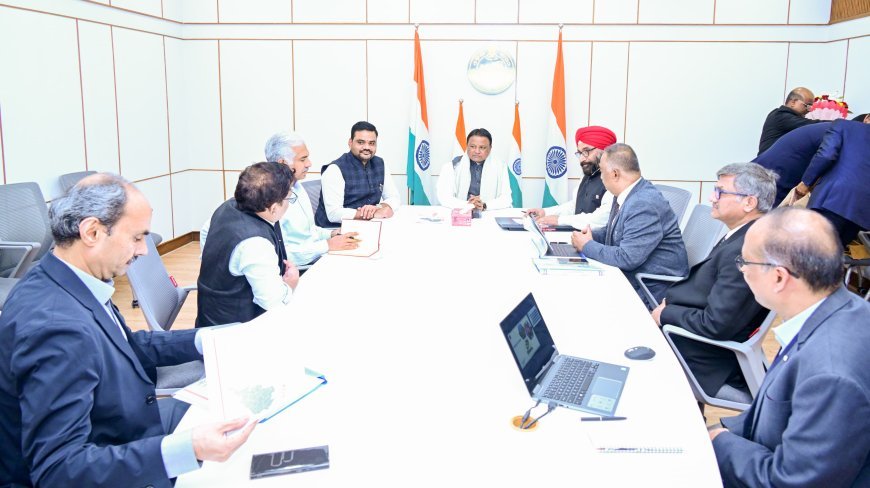 IOCL Chairman discusses major projects with Odisha CM Mohan Charan Majhi
