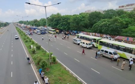Traffic, train services disrupted across Odisha during bandh for Soumyashree justice