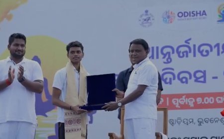 Odisha CM leads statewide Yoga Day celebration