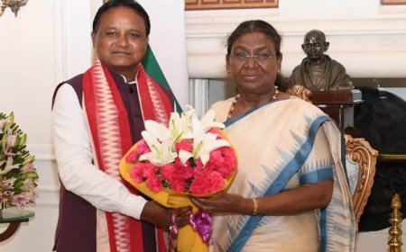 Odisha CM, deputies meet President in Delhi, discuss state priorities