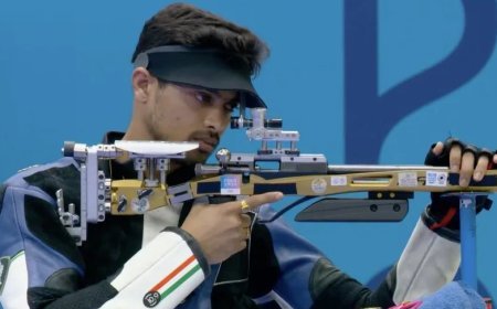 Swapnil Kusale wins bronze in 50m rifle at Paris Olympics