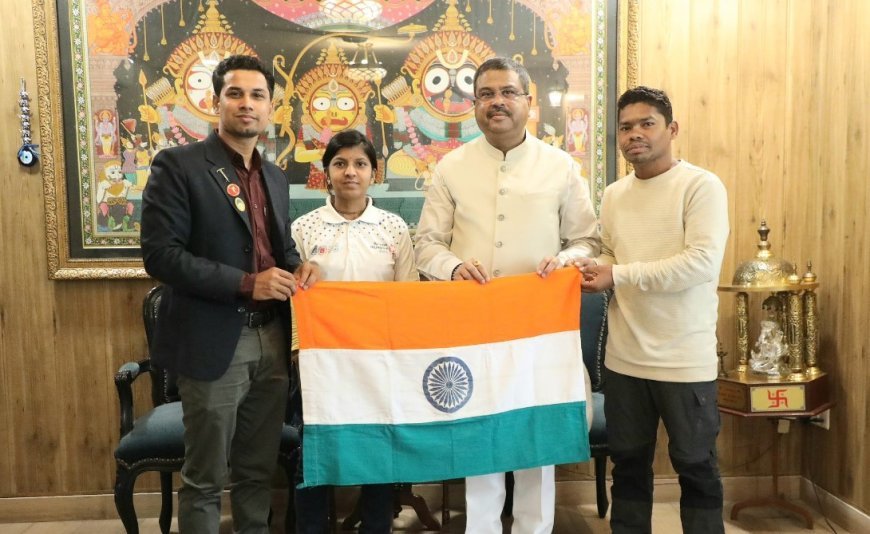 Union Education Minister supports Odia team’s ambitious climb to Mount Elbrus