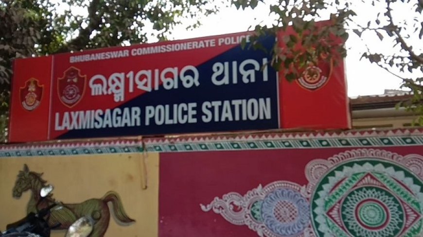 Youths ransack liquor store in Bhubaneswar demanding ‘free liquor’