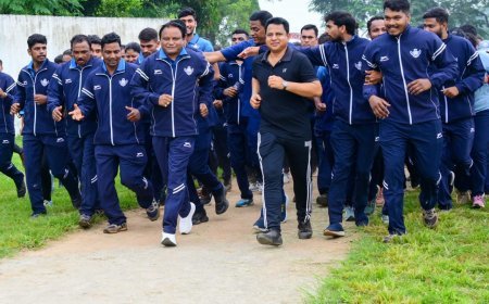 Odisha CM Mohan Charan Majhi enjoys tea and talks in Keonjhar