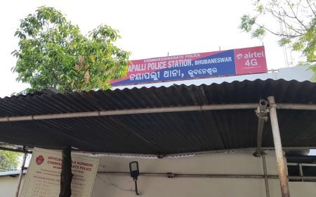 Two arrested for misbehaving with Indian Coast Guard officer & wife in Odisha