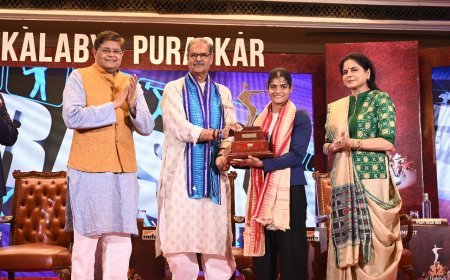 Odisha’s swimming star Pratyasa Ray honored with Ekalabya Puraskar 2024