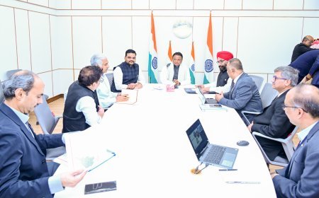 IOCL Chairman discusses major projects with Odisha CM Mohan Charan Majhi