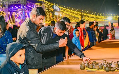 Flea Market at Ekamra Utsav draws crowds with culture and commerce