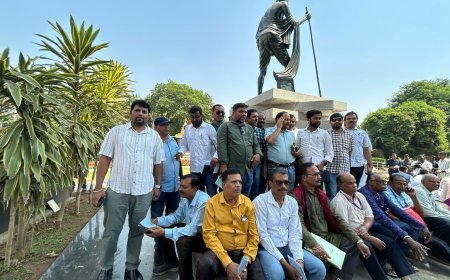 Journalists protest mobile phone ban in Odisha Assembly press gallery